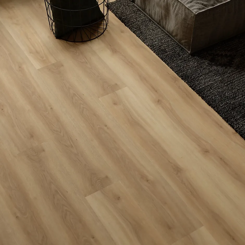 Sol stratifié effet chêne blond passage élevé AC4 L.138,3 x l.19,3 cm x ép.8 mm, Towcester-GoodHome Online