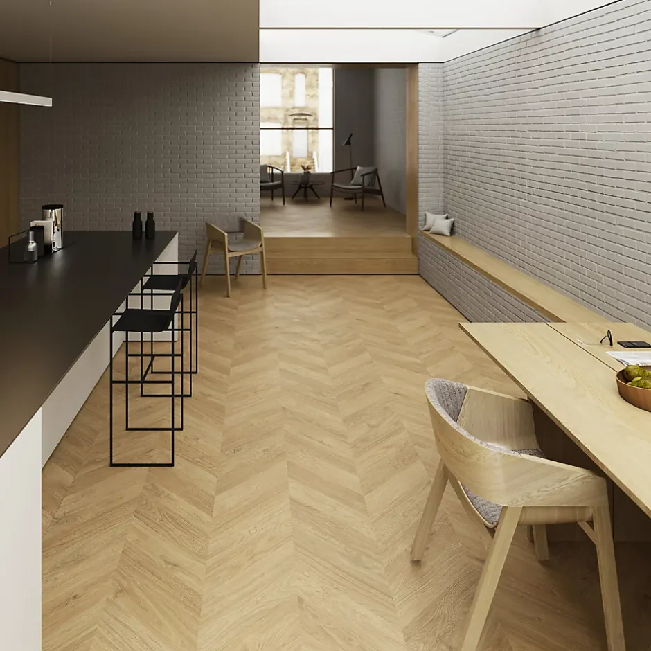 GoodHome Sol stratifié Leyton , passage intense AC5, effet chêne, L.133 cm x l.32,2 cm x ép.10 mm, résistant à l'eau