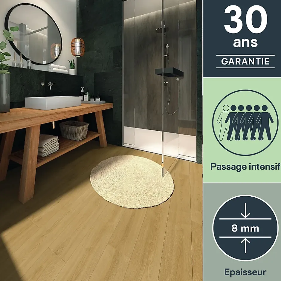 GoodHome Sol stratifié Lucknow , passage intense AC5, effet chêne, L.128,5 cm x l.28 cm x ép.8 mm, résistant à l'eau