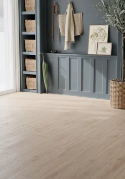 Sol stratifié passage intense AC5, effet bois brut, L 129,2 cm x l 19,3 cm x ép 8 mm, Alishan-GoodHome Discount