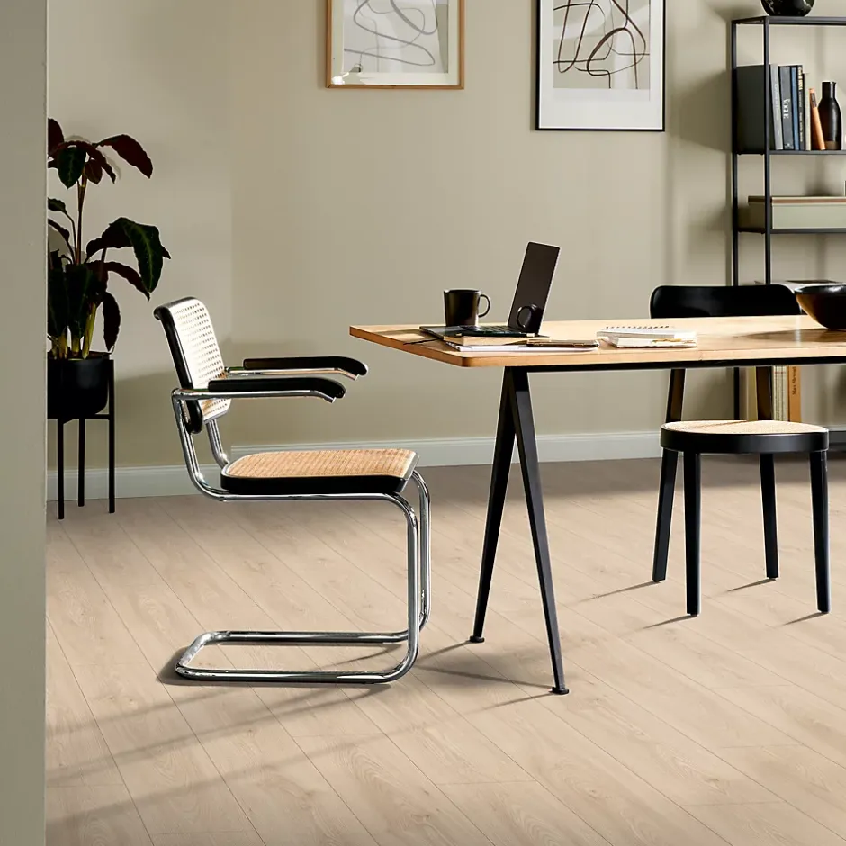 Sol stratifié passage intense AC5, effet bois brut, L 129,2 cm x l 19,3 cm x ép 8 mm, Alishan-GoodHome Discount