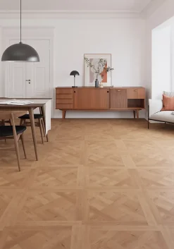 GoodHome Sol stratifié Turnbull , passage intense AC5, effet chêne blond, L.120 cm x l.60 cm x ép.10 mm, résistant à l'eau