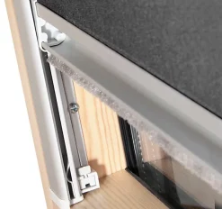 Avosdim Store occultant compatible fenêtre de toit VELUX pour dimension 104 - Bleu