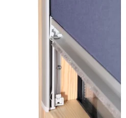 Store occultant pour fenêtre de toit ROTO - Beige - avec un vitrage de H 63,5 x 40 cm-Avosdim Outlet