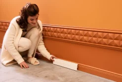 Orac Decor SX195 Plinthe -8 x 1,9 x200cm (h x p x L) - plinthe décorative polymère Carton 8 pièces