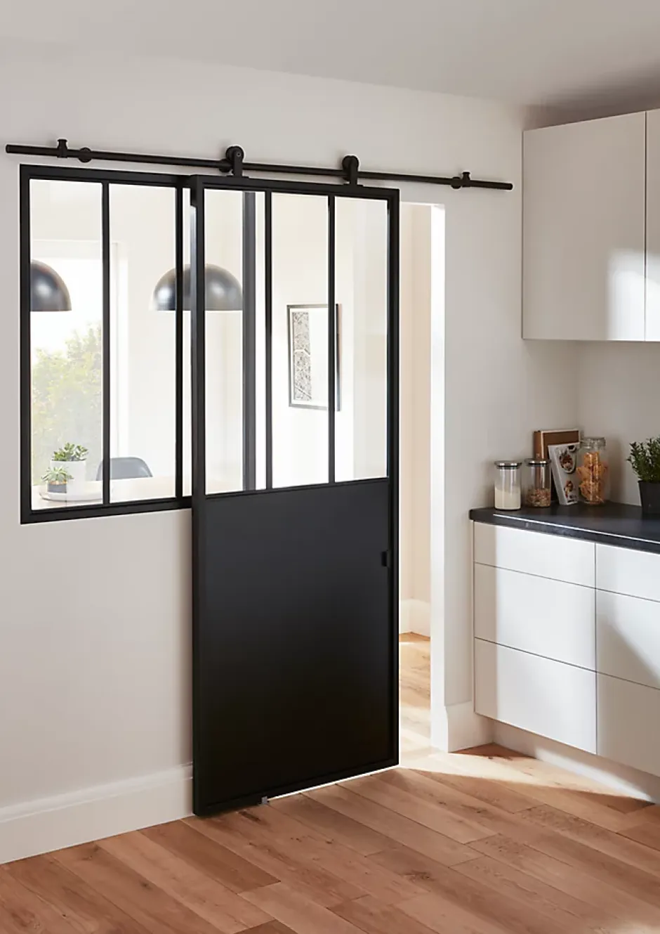 Système coulissant noir Indus pour porte- Sale