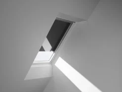 Volet roulant rigide pour fenêtre de toit, gris anthracite, électrique, l.55 x H.78 cm, SML CK02 0000SA-Velux