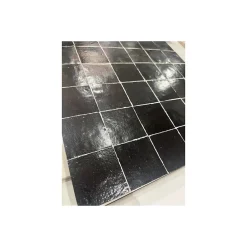 Gioia Materia Zellige Marocain traditionnel couleur : Noir mat - 31 mat - format : 5x5 cm sur plaque de 30x30 cm -